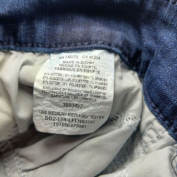 Lee Relax Fit Straight Leg Denim Blue Jeans Pant. Woman's 18W.Mid Rise Slimming. - Picture 4 of 13